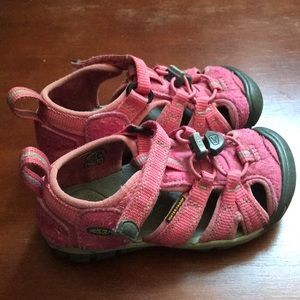 Keen sandals h2 pink girls 9 toddler youth